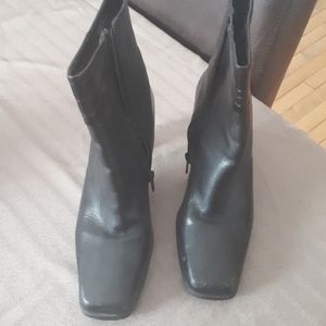 LADIES JESSICA BOOTS